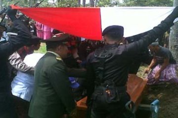 PEMAKAMAN BRIGDA SUHERMAN