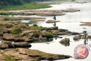 Pemerintah tata ulang garis sempadan Sungai Cisadane