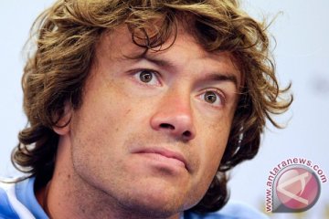 Kapten Uruguay Diego Lugano absen kontra Inggris