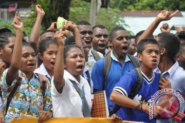 Guru SMK di Serui-Papua belum terima tunjangan Januari-Desember 2018