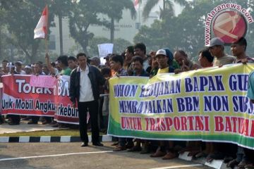 Unjukrasa tolak pengalihan bbm Subsidi