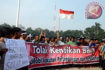 Unjukrasa tolak pengalihan bbm Subsidi