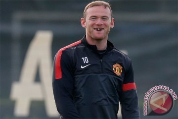 Rooney, Giggs dedikasikan kemenangan untuk Moyes dan fans
