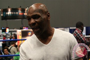 Tyson hadiri pemakaman Muhammad Ali