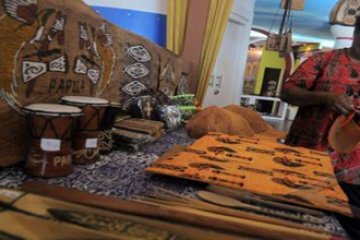 POTENSI INDUSTRI KREATIF