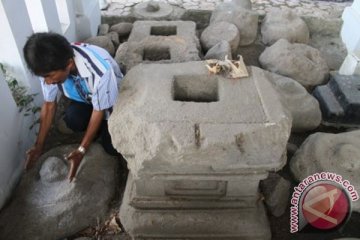 Warga temukan batu yoni di lereng Merbabu