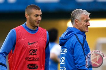 Deschamps ingin Prancis tetap menang