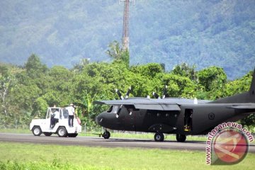 Pesawat Cassa 212 tergelincir di Bandara Husein Sastranegara