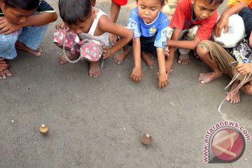 Ratusan anak SD/SMP putus sekolah untuk bantu ekonomi keluarga