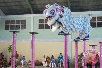 Imlek di Kudus dimeriahkan atraksi barongsai