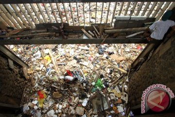 Sampah organik rumah tangga "lukai" sungai 