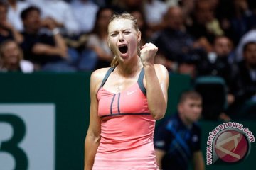 Sharapova rebut gelar ketiga beruntun di Stuttgart