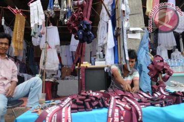 Penjual perlengkapan haji