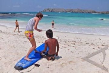 BELAJAR SURFING