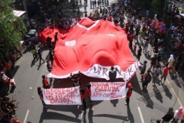 DUKUNG TIMNAS INDONESIA