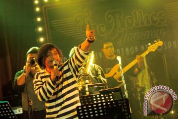 The Rollies konser HUT ke-50 di Bandung