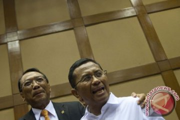 Sikap Dahlan Iskan dinilai kurang pas