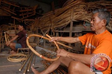 Cirebon perluas areal kerajinan rotan