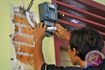 PLN ganti KWH meter warga yang terendam banjir