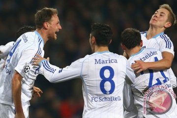 Schalke bangkit untuk raih kemenangan beruntun ketiga