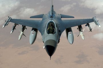 Dua jet tempur F-16 NATO mendarat darurat di Tallinn