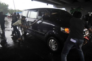 RUSAK MOBIL DINAS