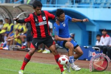 Arema imbangi Persipura 1-1