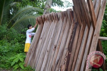 Wonogiri terapkan penggunaan kayu hutan rakyat legal