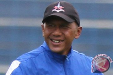 Pelatih Arema: lini tengah Pelita Jaya berbahaya