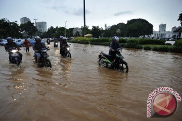 Wagub Jabar ajak Jokowi tangani banjir 