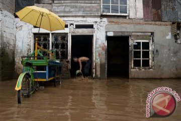 Ratusan rumah di Depok terendam banjir