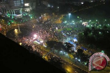 Malam bebas kendaraan, tahun baru, dan terompet 