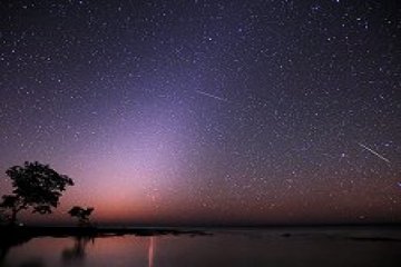 Hujan meteor akan menghias langit malam pekan ini