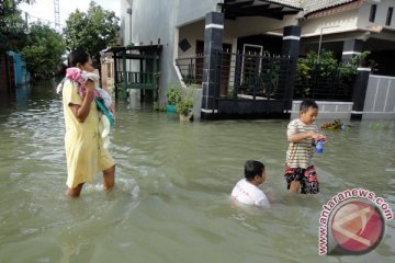 Banjir Bengawan Solo di Bojonegoro surut