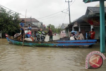 1.200 warga Rangkasbitung korban banjir mengungsi 