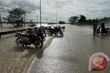 Tol Tangerang-Merak terendam di km 38