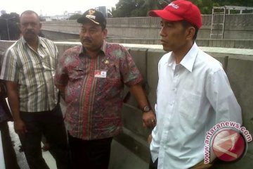 Jokowi targetkan perbaikan tanggul selesai hari ini