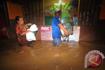 15 ribu warga DKI jadi pengungsi banjir