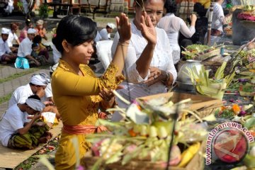 Ribuan umat Hindu padati Pura Jagatnatha rayakan Pagerwesi