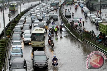 Kota Tangerang juga banjir di 16 titik