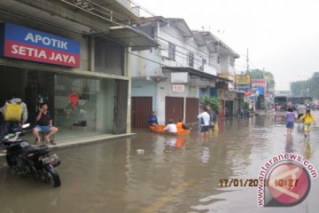 Ingin listrik menyala, ingin segera bersihkan rumah