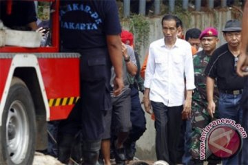 Jokowi imbau korban banjir tidak mengemis