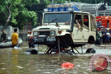 "Biasanya abis banjir, udah nih ilang"