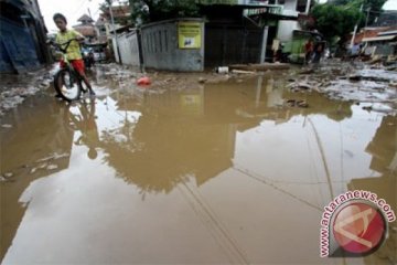 Banjir kiriman rendam 15 kelurahan di Jakarta