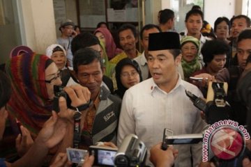 Mendagri persilakan Aceng gugat keputusan Presiden SBY