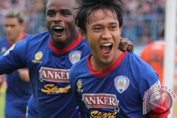 Arema taklukkan Persiraja 2-1