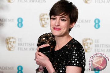 Anne Hathaway santai jelang Oscar
