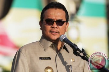 KPK tahan Gubernur Riau Rusli Zainal