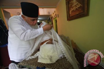 Ayahanda Hatta Rajasa tutup usia