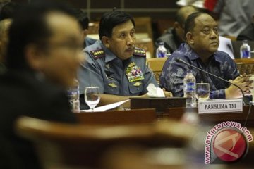 Komisi I-Panglima TNI raker soal penembakan di Papua